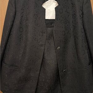 Jones New York Black Floral Blazer